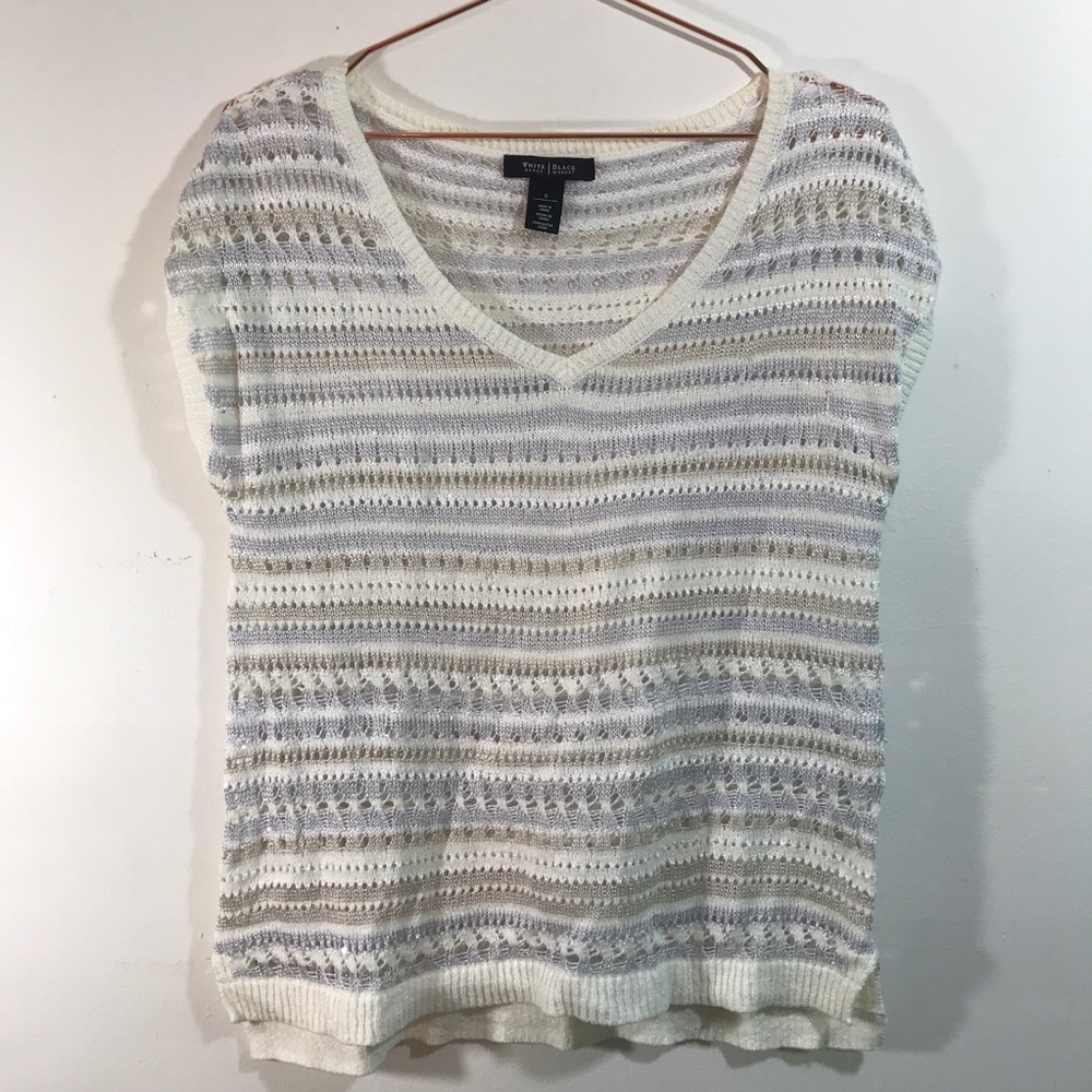 White House black market | short sleeve sweater M